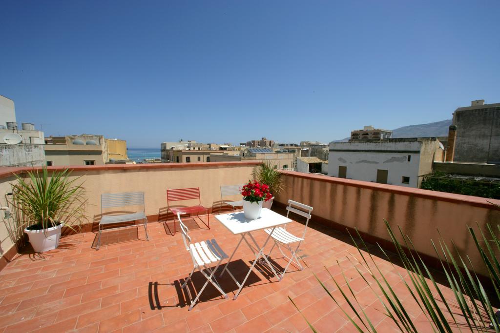 Scudaniglio Apartments Trapani Oda fotoğraf