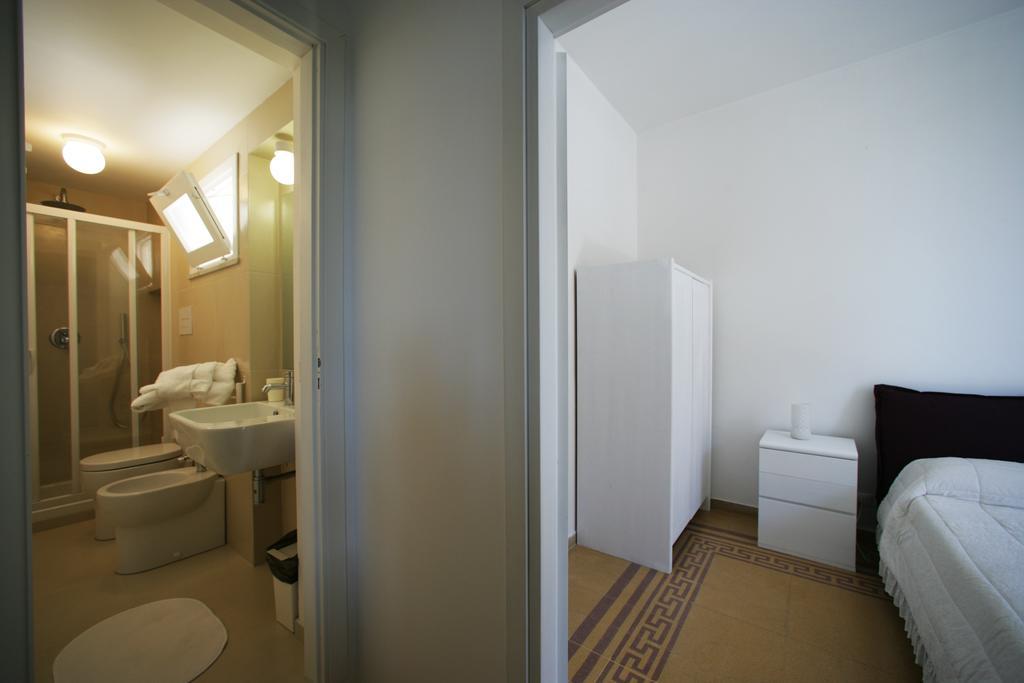 Scudaniglio Apartments Trapani Oda fotoğraf