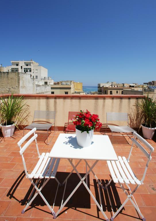 Scudaniglio Apartments Trapani Oda fotoğraf