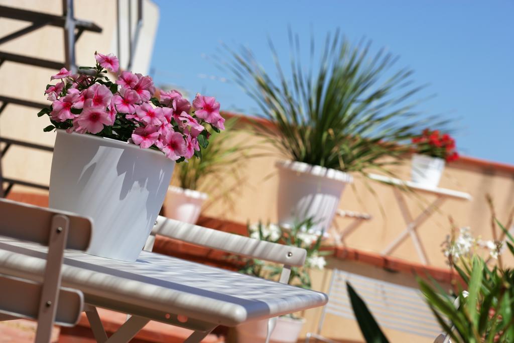 Scudaniglio Apartments Trapani Oda fotoğraf